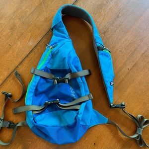 Patagonia atom sling bag 8L